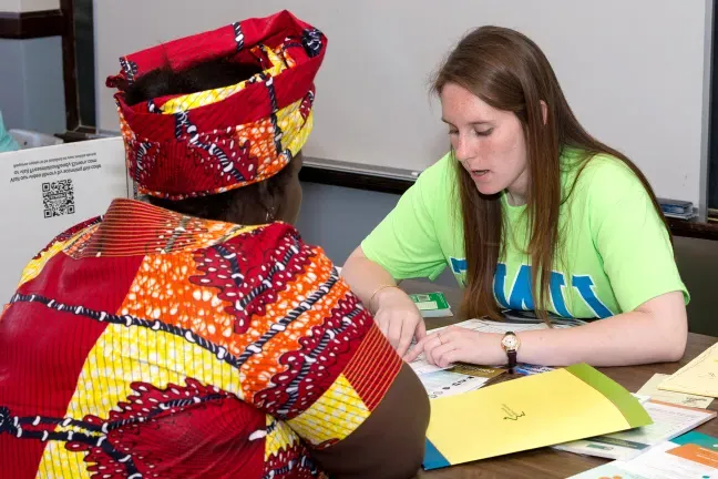 a student asks a patient questions